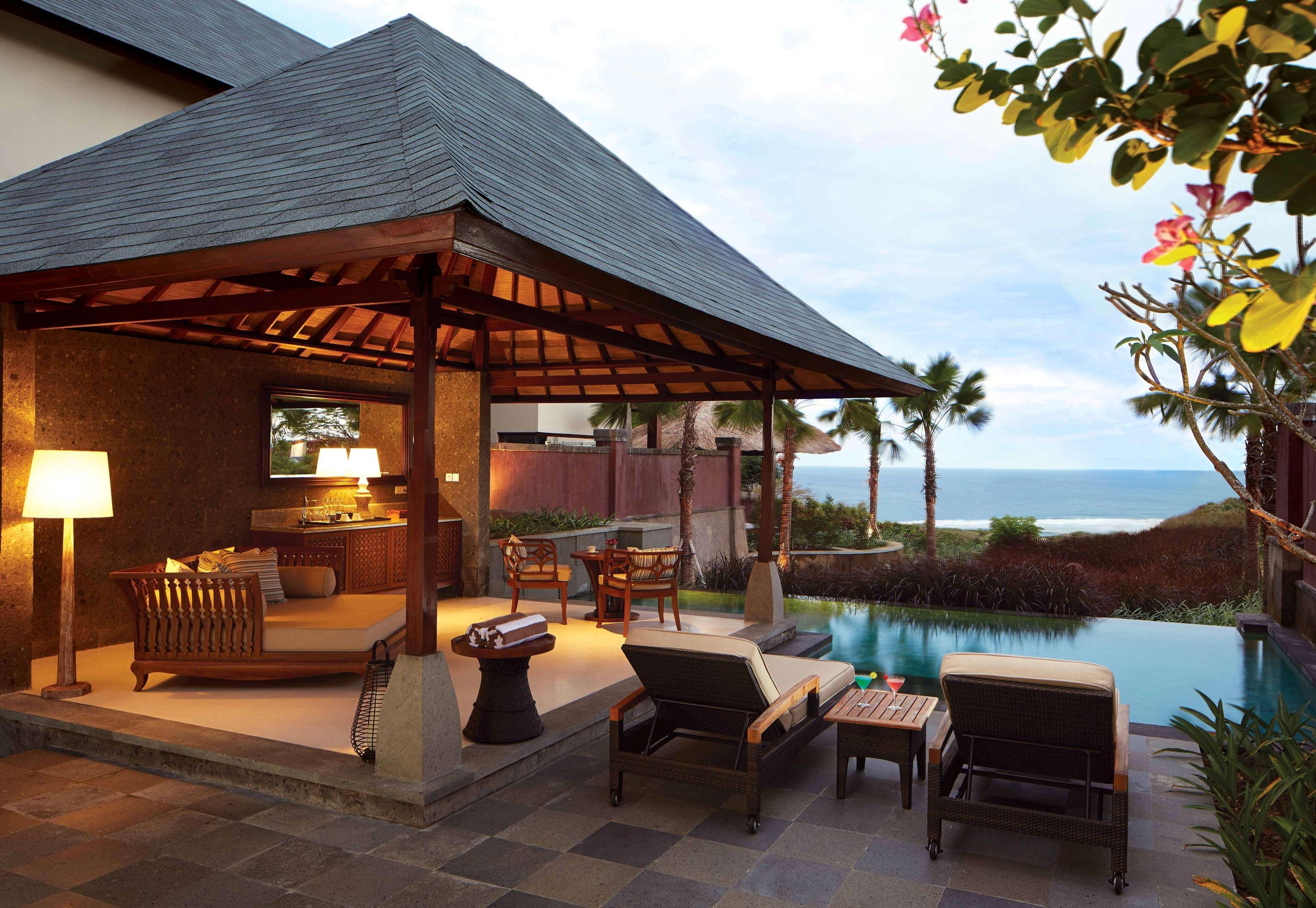 巴厘岛希尔顿度假村 努沙杜瓦 外观 照片 A villa at the resort
